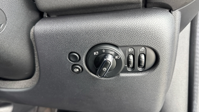 MINI Hatchback 1.5 Cooper Classic II 5dr Petrol Hatchback